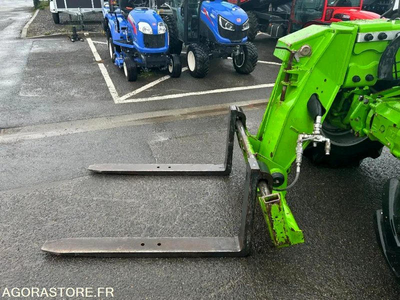 CHARIOT TELESCOPIQUE MERLO PANORAMIC P32.6 PLUS - 2013 / 2865 HEURES - Rakodógép: 4 kép. CHARIOT TELESCOPIQUE MERLO PANORAMIC P32.6 PLUS - 2013 / 2865 HEURES - Rakodógép: 4 kép.