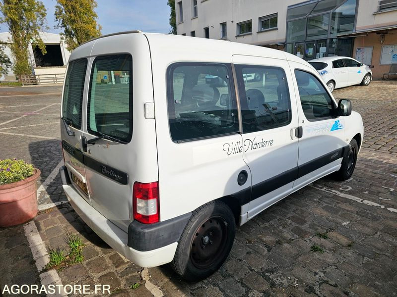 CITROEN BERLINGO - 2007 - 84986KM - 721FFT92 - Autó: 3 kép. CITROEN BERLINGO - 2007 - 84986KM - 721FFT92 - Autó: 3 kép.