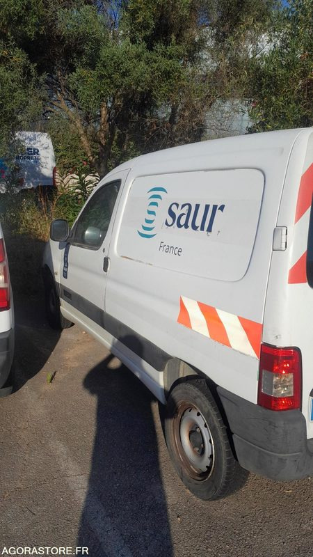 CITROEN BERLINGO BC058ZE // 2010 NON ROULANT // ETAT INCONNU - Kis furgon: 4 kép. CITROEN BERLINGO BC058ZE // 2010 NON ROULANT // ETAT INCONNU - Kis furgon: 4 kép.
