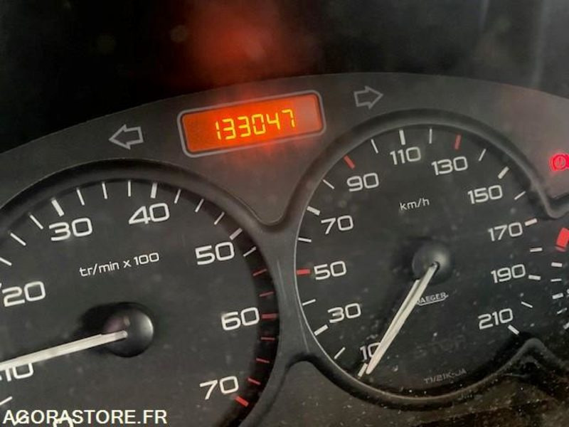 CITROEN BERLINGO ESS GPL 2499 - Kis furgon: 5 kép. CITROEN BERLINGO ESS GPL 2499 - Kis furgon: 5 kép.