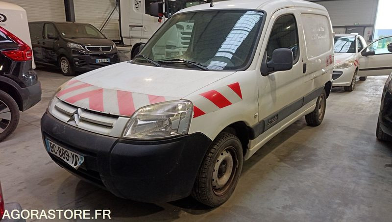 CITROEN BERLINGO FG800 - 2010 - BC-889-YD - Kis furgon: 1 kép. CITROEN BERLINGO FG800 - 2010 - BC-889-YD - Kis furgon: 1 kép.