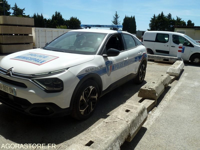 CITROEN C 4 - Autó: 3 kép. CITROEN C 4 - Autó: 3 kép.