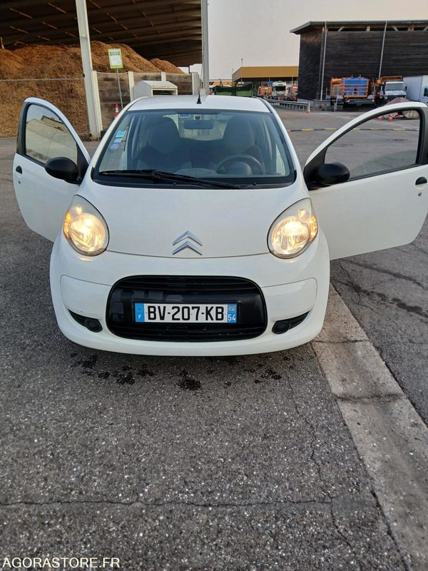 CITROEN C1 154913 KM CONTRE VISITE PROBLEME MOTEUR - Autó: 1 kép. CITROEN C1 154913 KM CONTRE VISITE PROBLEME MOTEUR - Autó: 1 kép.