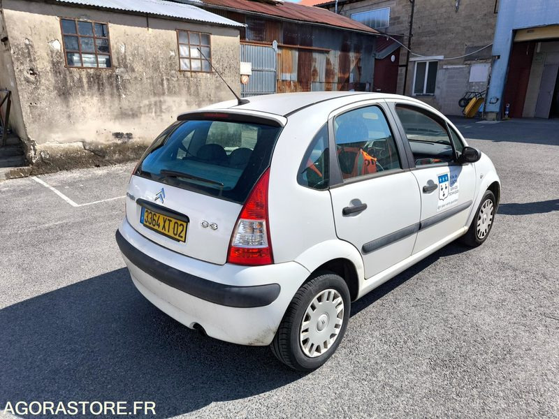 CITROEN C3 166786 kms 2006 - Autó: 2 kép. CITROEN C3 166786 kms 2006 - Autó: 2 kép.