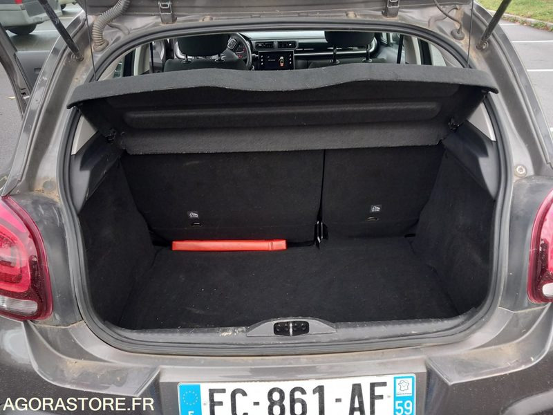 CITROEN C3 - 2018 - Autó: 4 kép. CITROEN C3 - 2018 - Autó: 4 kép.