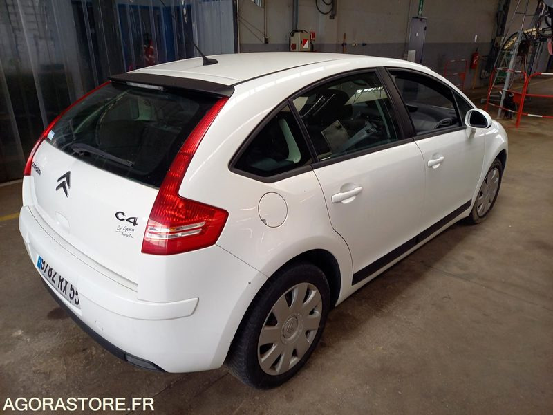 CITROEN C4 PACK AMBIANCE HDI92 - 2007 - Autó: 2 kép. CITROEN C4 PACK AMBIANCE HDI92 - 2007 - Autó: 2 kép.