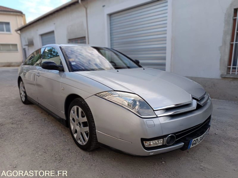 CITROEN C6 2.7 HDI V6 208CV BOITE AUTO - 2006 - 108100KMS - Autó: 4 kép. CITROEN C6 2.7 HDI V6 208CV BOITE AUTO - 2006 - 108100KMS - Autó: 4 kép.