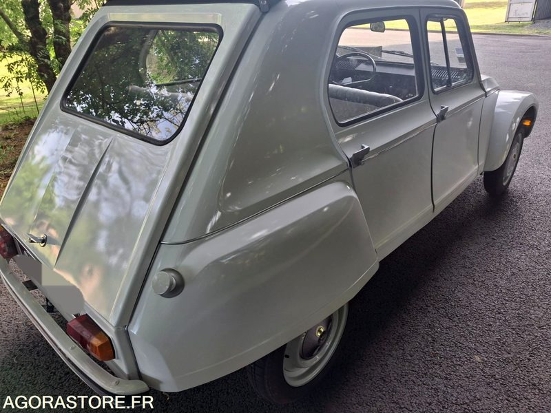 CITROEN-DYANE-1967- - Autó: 4 kép. CITROEN-DYANE-1967- - Autó: 4 kép.