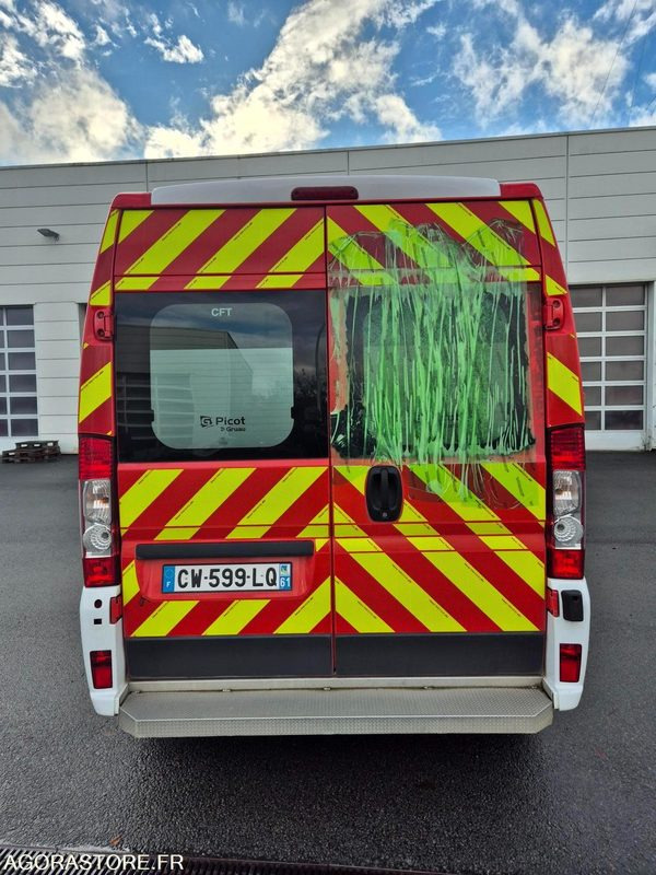 CITROEN JUMPER CW-599-LQ - Mentőautó: 3 kép. CITROEN JUMPER CW-599-LQ - Mentőautó: 3 kép.