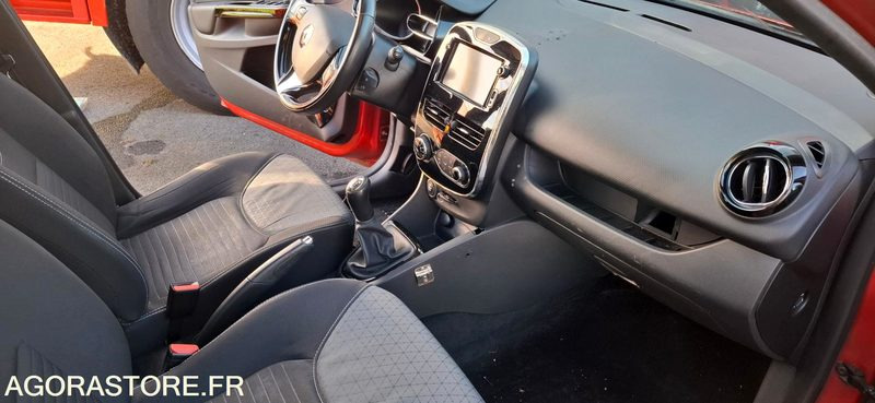 CLIO 1.5 dCi 90 - CZ 772 KF - Autó: 5 kép. CLIO 1.5 dCi 90 - CZ 772 KF - Autó: 5 kép.