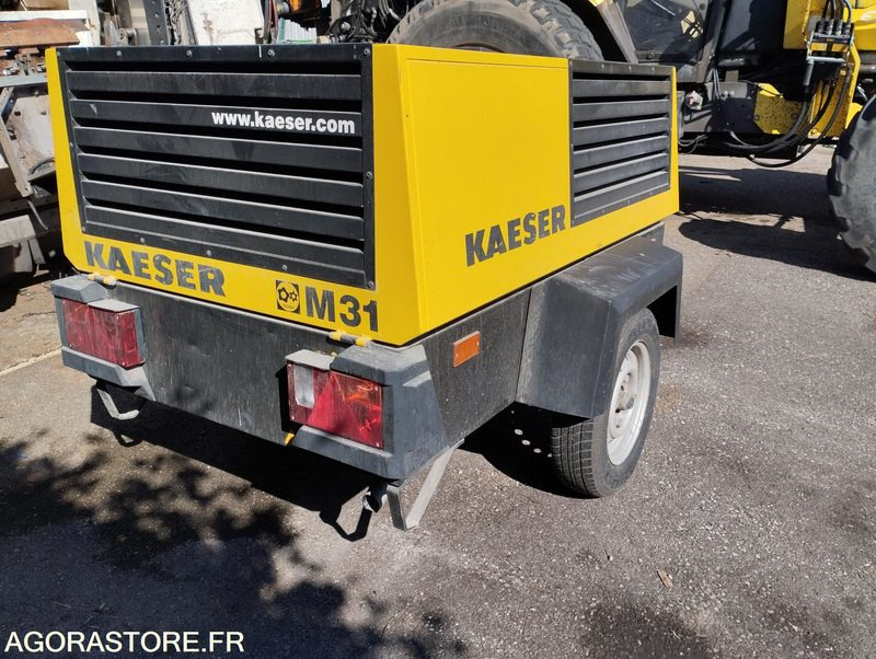 COMPRESSEUR DE CHANTIER KAESER M31 de 2002 8109VE99 - Légkompresszor: 3 kép. COMPRESSEUR DE CHANTIER KAESER M31 de 2002 8109VE99 - Légkompresszor: 3 kép.