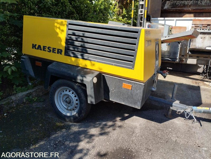 COMPRESSEUR DE CHANTIER KAESER M31 de 2002 8109VE99 - Légkompresszor: 2 kép. COMPRESSEUR DE CHANTIER KAESER M31 de 2002 8109VE99 - Légkompresszor: 2 kép.