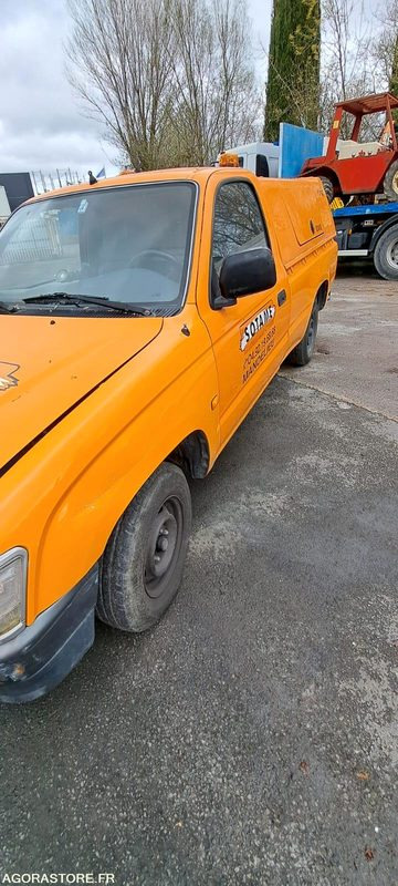 CUREUR HP RIVARD/TOYOTA 2001 DK061BM (VENTE UNIQUEMENT EXPORT) - Szippantós autó: 4 kép. CUREUR HP RIVARD/TOYOTA 2001 DK061BM (VENTE UNIQUEMENT EXPORT) - Szippantós autó: 4 kép.