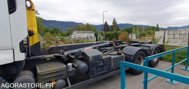 Camion ampliroll Renault lander 450dxi 2008 490000km - Horgos rakodó teherautó: 4 kép. Camion ampliroll Renault lander 450dxi 2008 490000km - Horgos rakodó teherautó: 4 kép.