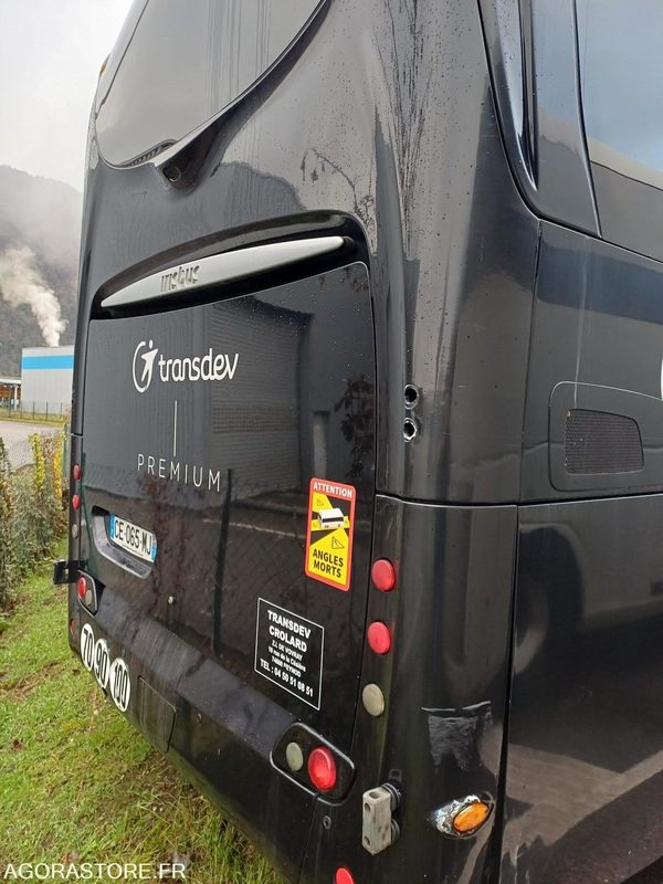 Car Iveco - 2012 - 556000kms - CE065MJ - Távolsági busz: 2 kép. Car Iveco - 2012 - 556000kms - CE065MJ - Távolsági busz: 2 kép.