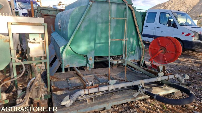 Citerne à eau avec système d'arrosage - HS - Kerti gépek: 5 kép. Citerne à eau avec système d'arrosage - HS - Kerti gépek: 5 kép.
