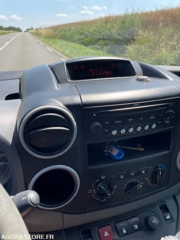 Citroen Berlingo utilitaire - Kis furgon: 3 kép. Citroen Berlingo utilitaire - Kis furgon: 3 kép.