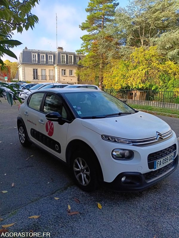 Citroën C3 - 82ch - 33812 kms - 2018 - Autó: 3 kép. Citroën C3 - 82ch - 33812 kms - 2018 - Autó: 3 kép.