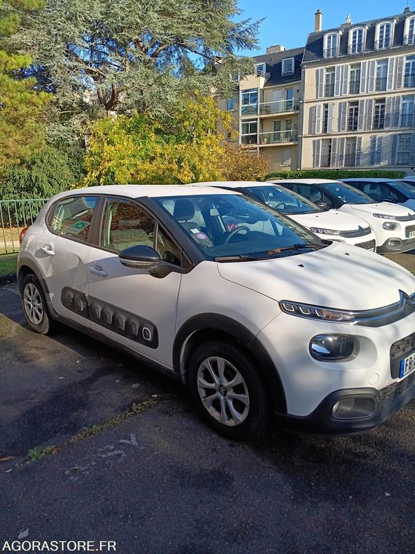 Citroën C3 - 82ch - 49238 kms - 2018 - Autó: 3 kép. Citroën C3 - 82ch - 49238 kms - 2018 - Autó: 3 kép.