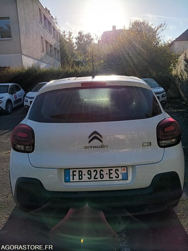 Citroën C3 - 82ch - 49238 kms - 2018 - Autó: 4 kép. Citroën C3 - 82ch - 49238 kms - 2018 - Autó: 4 kép.