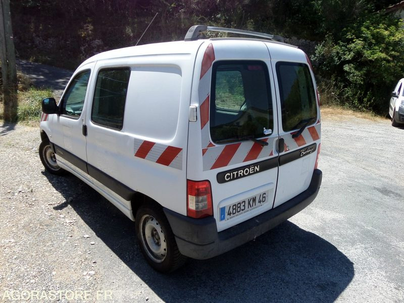 Citroën berlingo 1.6hdi - 249.030km - 2008 (4883KM46) - Kis furgon: 4 kép. Citroën berlingo 1.6hdi - 249.030km - 2008 (4883KM46) - Kis furgon: 4 kép.