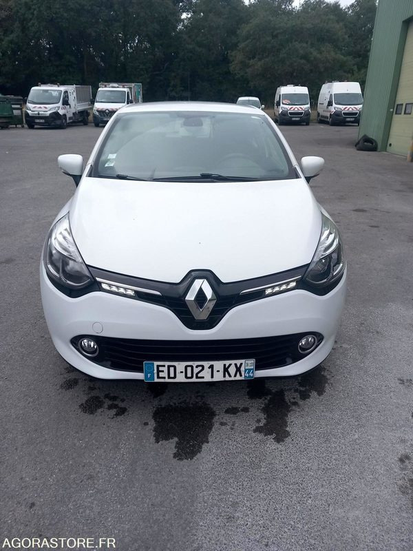 Clio IV essence - Autó: 1 kép. Clio IV essence - Autó: 1 kép.