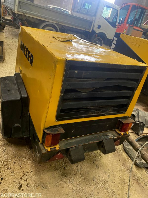 Compresseur KAESER M25 2008 TBE - Légkompresszor: 5 kép. Compresseur KAESER M25 2008 TBE - Légkompresszor: 5 kép.