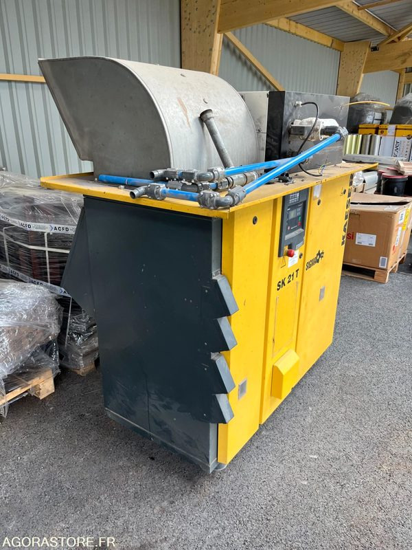 Compresseur KAESER SIGMA SK21T 2008 - 36 000h + assécheur ACT-EVO 110 2020 - Légkompresszor: 2 kép. Compresseur KAESER SIGMA SK21T 2008 - 36 000h + assécheur ACT-EVO 110 2020 - Légkompresszor: 2 kép.