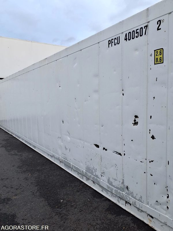 Container 40 pieds - Szerszám/ Felszerelés: 2 kép. Container 40 pieds - Szerszám/ Felszerelés: 2 kép.