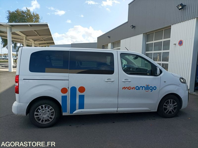 EM-706-ZF - Roulant - CITROEN JUMPY SPACE TOURER - VP - 258 600 Kms - Minibusz, Kisbusz: 5 kép. EM-706-ZF - Roulant - CITROEN JUMPY SPACE TOURER - VP - 258 600 Kms - Minibusz, Kisbusz: 5 kép.