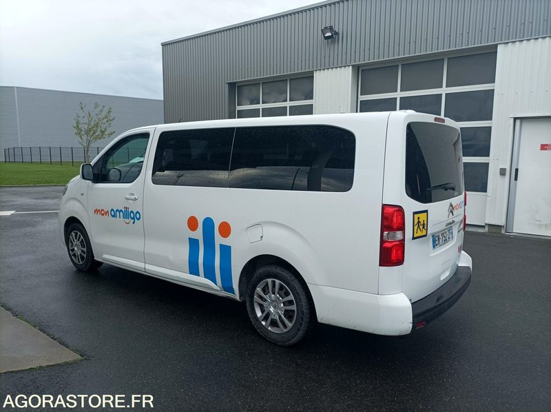 EM-752-ZF - Roulant - CITROEN JUMPY SPACETOURER - VP - 279 702 Kms - Minibusz, Kisbusz: 5 kép. EM-752-ZF - Roulant - CITROEN JUMPY SPACETOURER - VP - 279 702 Kms - Minibusz, Kisbusz: 5 kép.