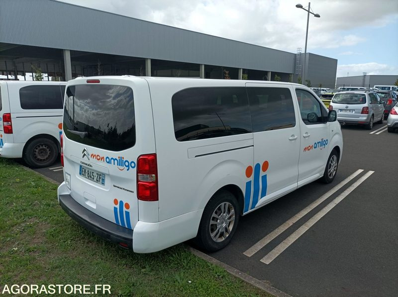 EM-845-ZF - Roulant - CITROEN JUMPY SPACE TOURER - VP - 9 PLACES - 295 820 Kms - Minibusz, Kisbusz: 5 kép. EM-845-ZF - Roulant - CITROEN JUMPY SPACE TOURER - VP - 9 PLACES - 295 820 Kms - Minibusz, Kisbusz: 5 kép.