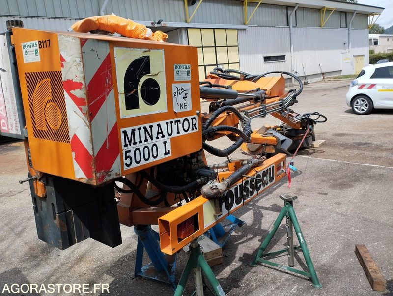 EPAREUSE ROUSSEAU MINAUTOR 5000L n°M5LBK04A03 - Rézsűkasza: 5 kép. EPAREUSE ROUSSEAU MINAUTOR 5000L n°M5LBK04A03 - Rézsűkasza: 5 kép.