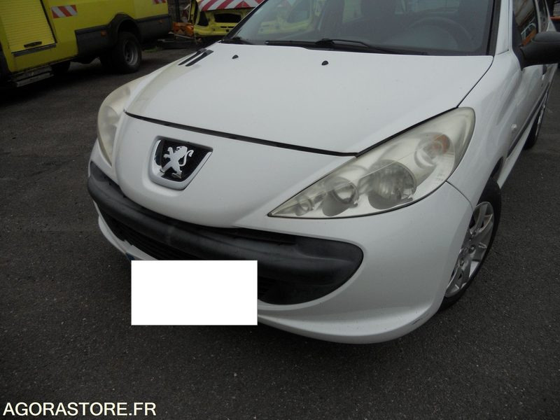 LOT 5 SLT - PEUGEOT 206+ - Egyéb gépek: 1 kép. LOT 5 SLT - PEUGEOT 206+ - Egyéb gépek: 1 kép.