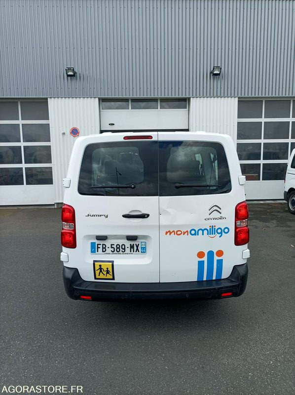 FB-589-MX - Roulant - CITROEN JUMPY SPACE TOURER - VP - 208 161 Kms - Minibusz, Kisbusz: 4 kép. FB-589-MX - Roulant - CITROEN JUMPY SPACE TOURER - VP - 208 161 Kms - Minibusz, Kisbusz: 4 kép.