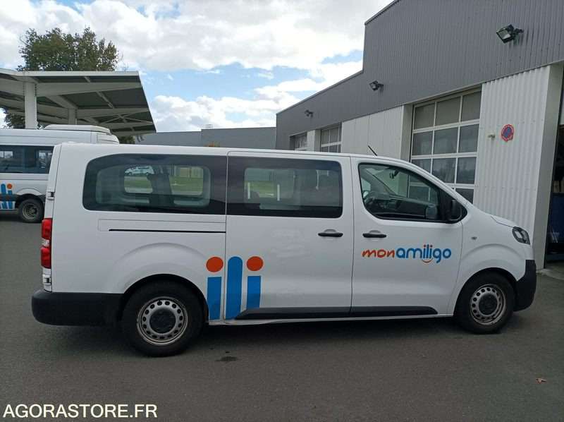 FB-663-VG - Roulant - CITROEN JUMPY SPACE TOURER - VP - 232 790 Kms - Minibusz, Kisbusz: 3 kép. FB-663-VG - Roulant - CITROEN JUMPY SPACE TOURER - VP - 232 790 Kms - Minibusz, Kisbusz: 3 kép.