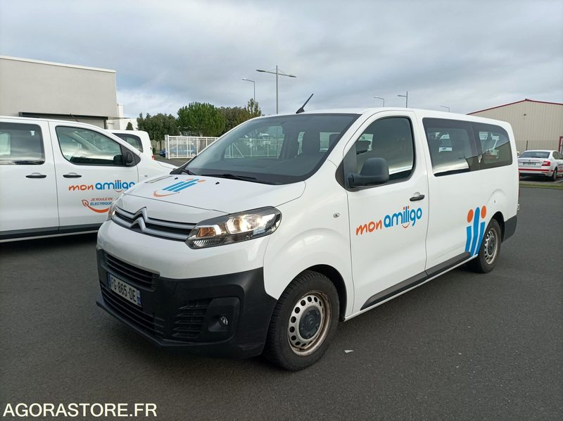 FG-865-DE - Roulant - CITROEN JUMPY SPACE TOURER - VP - 193 229 Kms - Minibusz, Kisbusz: 1 kép. FG-865-DE - Roulant - CITROEN JUMPY SPACE TOURER - VP - 193 229 Kms - Minibusz, Kisbusz: 1 kép.