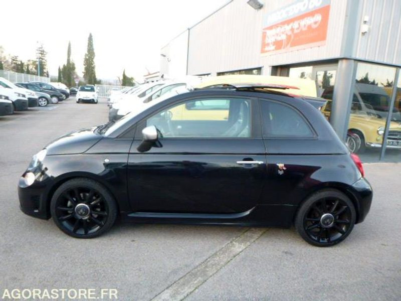 FIAT 500 Abarth 595 TURISMO - 165ch - 31043km - Autó: 4 kép. FIAT 500 Abarth 595 TURISMO - 165ch - 31043km - Autó: 4 kép.