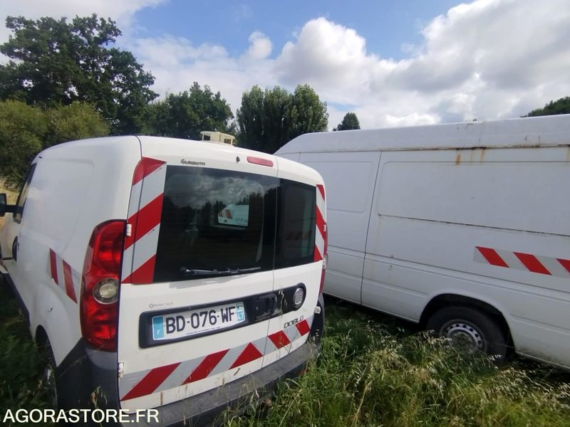 FIAT DOBLO - 2010 - Kis furgon: 4 kép. FIAT DOBLO - 2010 - Kis furgon: 4 kép.