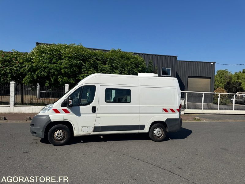 FIAT DUCATO 133 000 KM 7 PLACES - Furgon: 1 kép. FIAT DUCATO 133 000 KM 7 PLACES - Furgon: 1 kép.