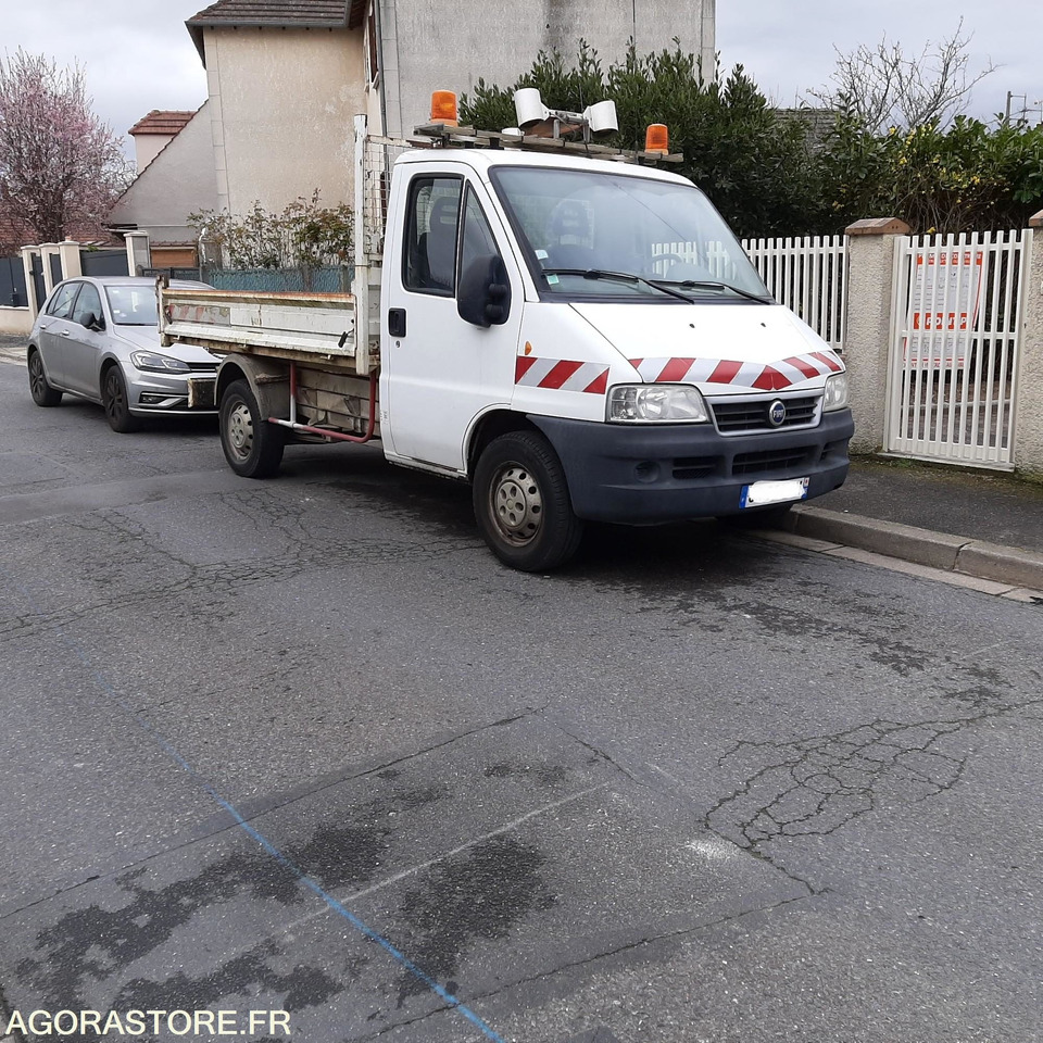 FIAT - DUCATO BENNE - 2006 / 304700 KM - Billenőplatós kisteherautó: 1 kép. FIAT - DUCATO BENNE - 2006 / 304700 KM - Billenőplatós kisteherautó: 1 kép.