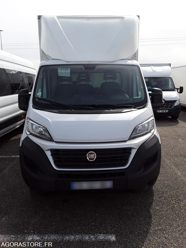 FIAT DUCATO CHASSIS CABINE- 2019- 75279KM - Furgon: 3 kép. FIAT DUCATO CHASSIS CABINE- 2019- 75279KM - Furgon: 3 kép.