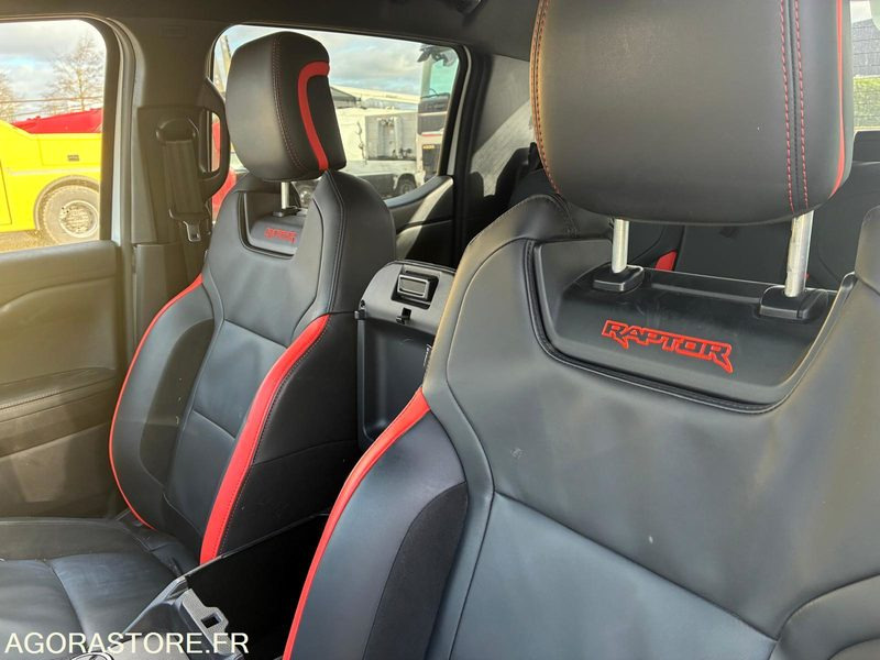 Pickup FORD RANGER RAPTOR (2025): 6 kép.