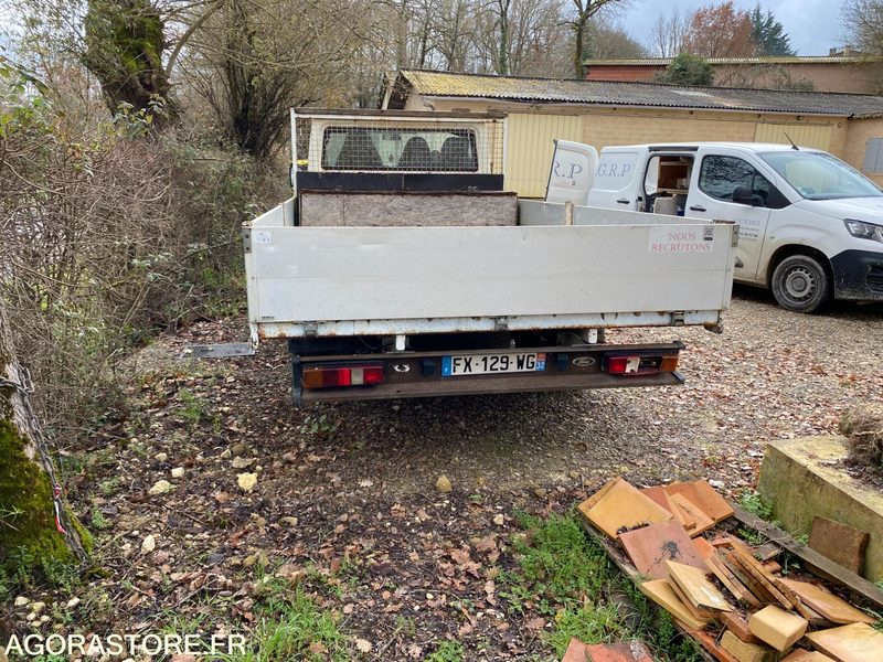 FORD TRANSIT - 2004 - Billenőplatós kisteherautó: 3 kép. FORD TRANSIT - 2004 - Billenőplatós kisteherautó: 3 kép.