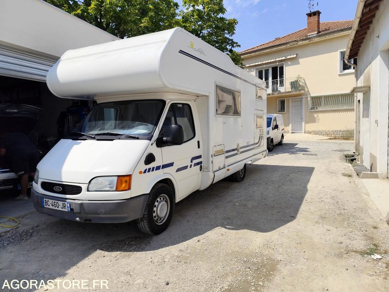 FORD TRANSIT F17 PILOTE 2.5 TD 100CV - 2000 - 86500KMS - Autó: 3 kép. FORD TRANSIT F17 PILOTE 2.5 TD 100CV - 2000 - 86500KMS - Autó: 3 kép.