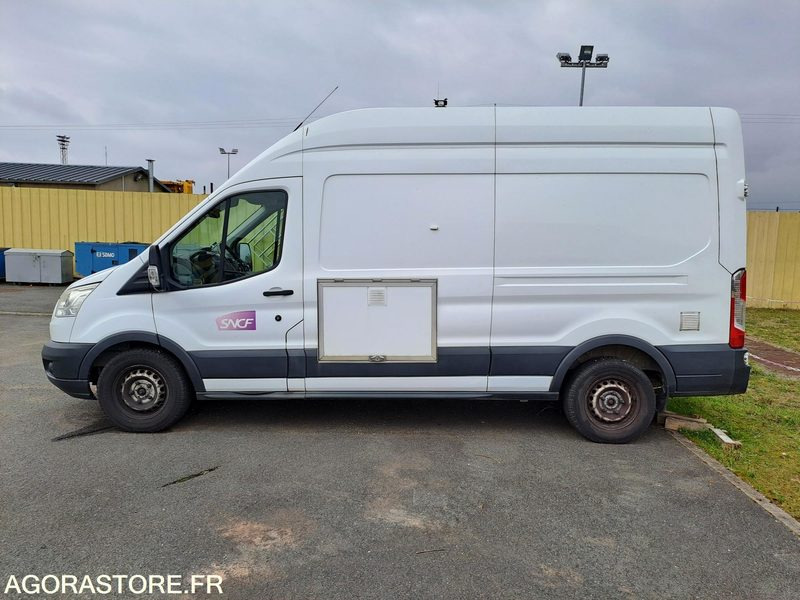 FORD | TRANSIT FOURGON | 2015 | 258957KM - Furgon: 3 kép. FORD | TRANSIT FOURGON | 2015 | 258957KM - Furgon: 3 kép.
