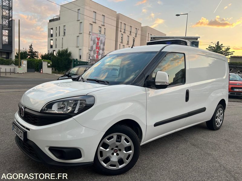 Fiat Doblo Cargo Maxi - 2019 - 60 000km - Hűtős kisteherautó: 2 kép. Fiat Doblo Cargo Maxi - 2019 - 60 000km - Hűtős kisteherautó: 2 kép.