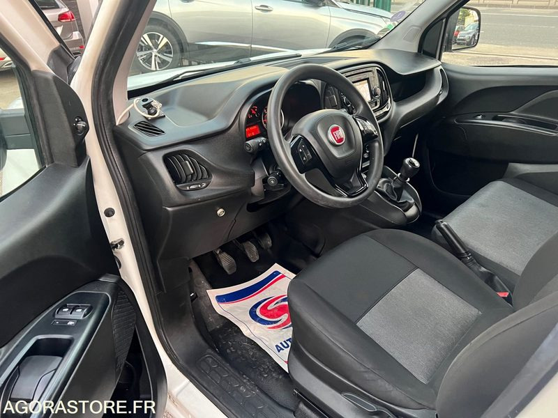 Hűtős kisteherautó Fiat Doblo Cargo Maxi - 2019 - 60 000km: 18 kép.