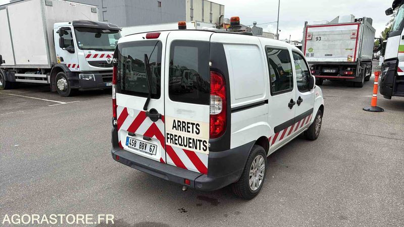 Fiat - Doblo cargo - 2008 - 173572KMS - 458BBV67 - Kis furgon: 4 kép. Fiat - Doblo cargo - 2008 - 173572KMS - 458BBV67 - Kis furgon: 4 kép.