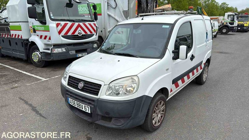 Fiat - Doblo cargo - 2008 - 173572KMS - 458BBV67 - Kis furgon: 1 kép. Fiat - Doblo cargo - 2008 - 173572KMS - 458BBV67 - Kis furgon: 1 kép.